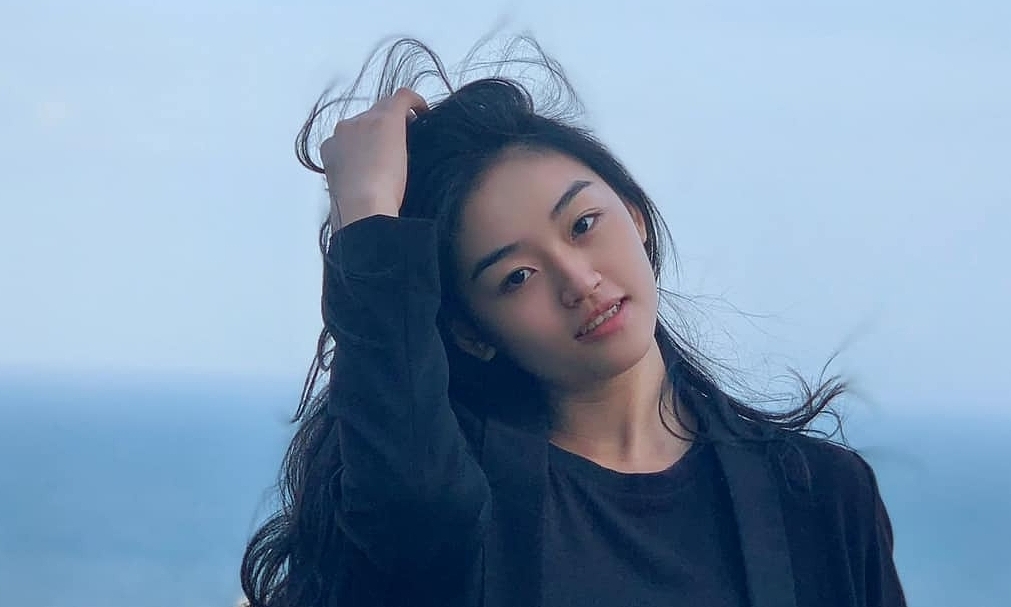 Gu diện trang phục đen của Hoa hậu Yến Nhi