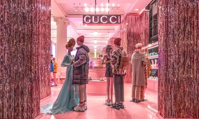 Tập đoàn Kering lao đao khi doanh thu Gucci liên tiếp xuống dốc và nhiều khoản nợ khác chồng chất. Ảnh: Ciclica