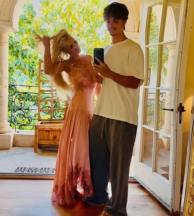 Britney Spears và con trai Jayden trong cuộc gặp tháng 6. Ảnh: Instagram/ Britney Spears