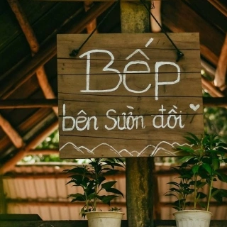 Bếp bên sườn đồi