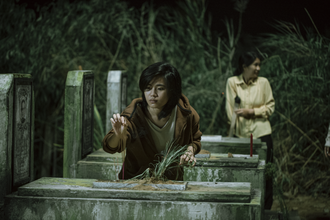 Bối cảnh nghĩa địa tăng yếu tố rùng rợn, khắc họa bức tranh về nhân quả và bản chất con người. Ảnh: ERS Factory