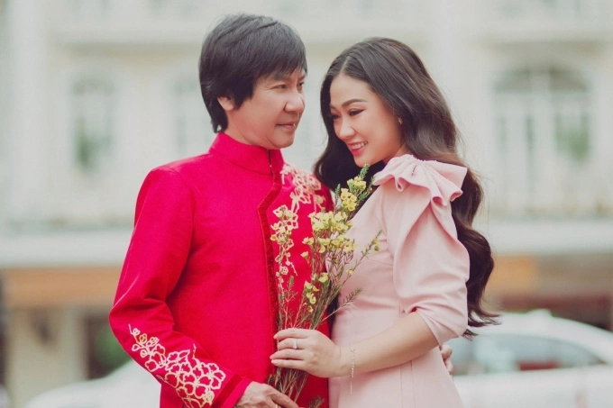 Lê Huỳnh bên vợ - diễn viên Mỹ Linh. Ảnh: Nhân vật cung cấp