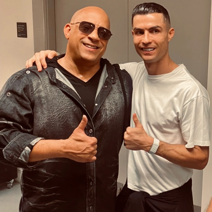 Cristiano Ronaldo chụp cùng nam diễn viên Fast & Furious. Ảnh: Instagram Vin Diesel