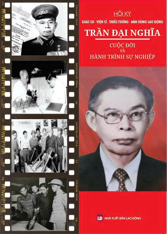 Ấn phẩm dày 240 trang, do NXB Lao Động và HanoiBooks phát hành. Ảnh: NXB cung cấp