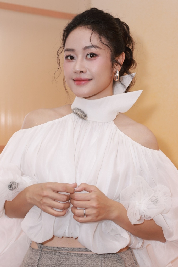 MC Phí Linh sẽ cùng con gái tham gia đường chạy của Carlympic Family Run 2025. Ảnh: Nhân vật cung cấp