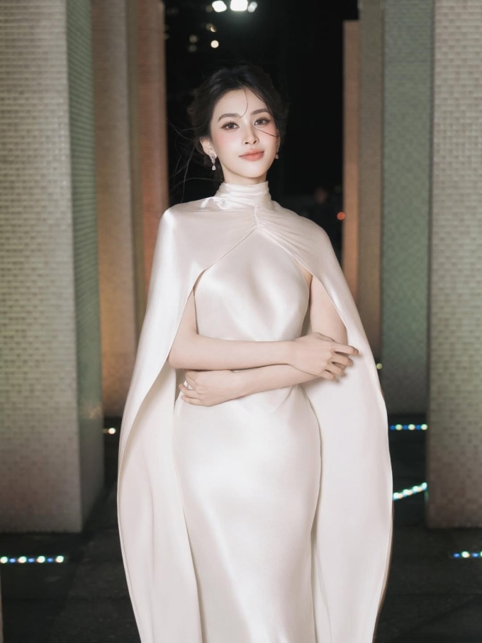 Đoán giá trang phục của sao Việt - 1