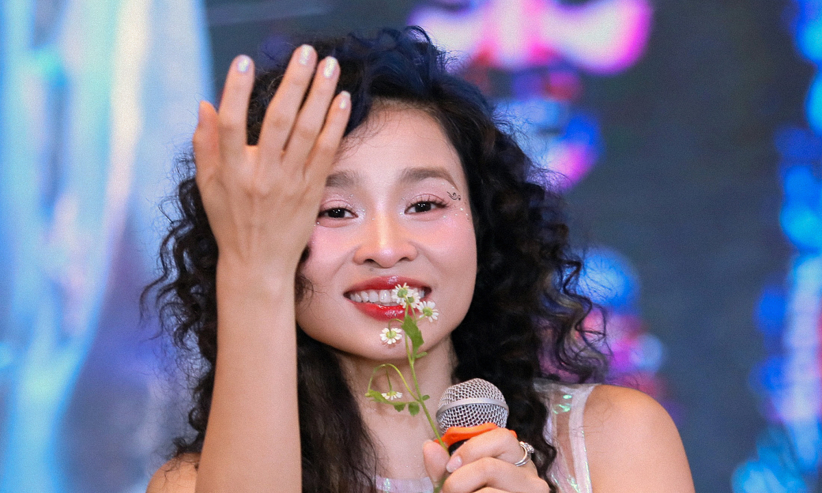 Đồng Lan tái xuất