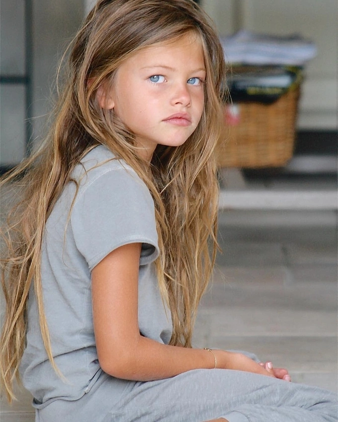 Vẻ trong trẻo của Blondeau ngày nhỏ. Ảnh: Instagram/ Thylane Blondeau