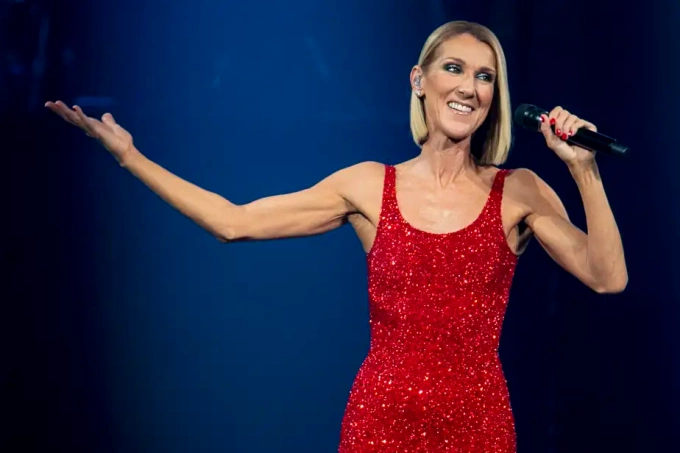 Celine Dion trong đêm diễn tại nhà thi đấu Bell Centre, Canada, tháng 2/2020. Ảnh: La Presse