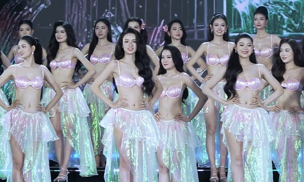 Chung kết Miss World Vietnam: Đồng diễn bikini