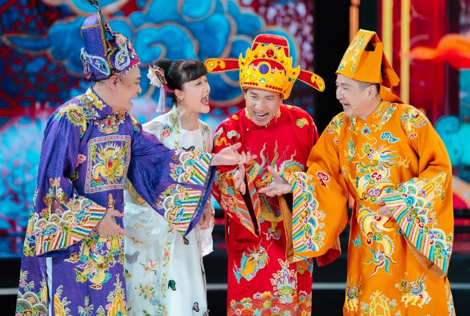 Từ trái sang: Nghệ sĩ Tự Long, Vân Dung, Quang Thắng, Chí Trung trong tiết mục. Ảnh: Ban tổ chức cung cấp