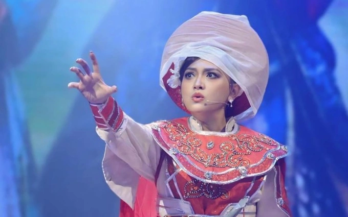 Tiết mục cháu gái Vũ Linh hát Tiếng trống Mê Linh bị phạt