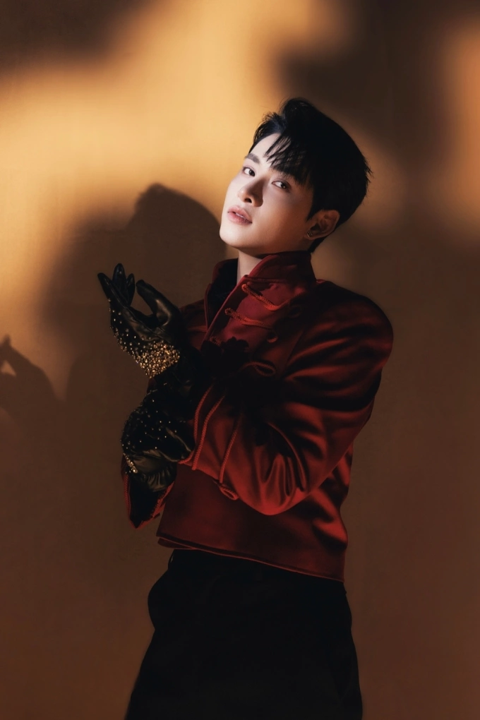 Gemini Hùng Huỳnh trong bộ ảnh thời trang, thực hiện đầu tháng 3.