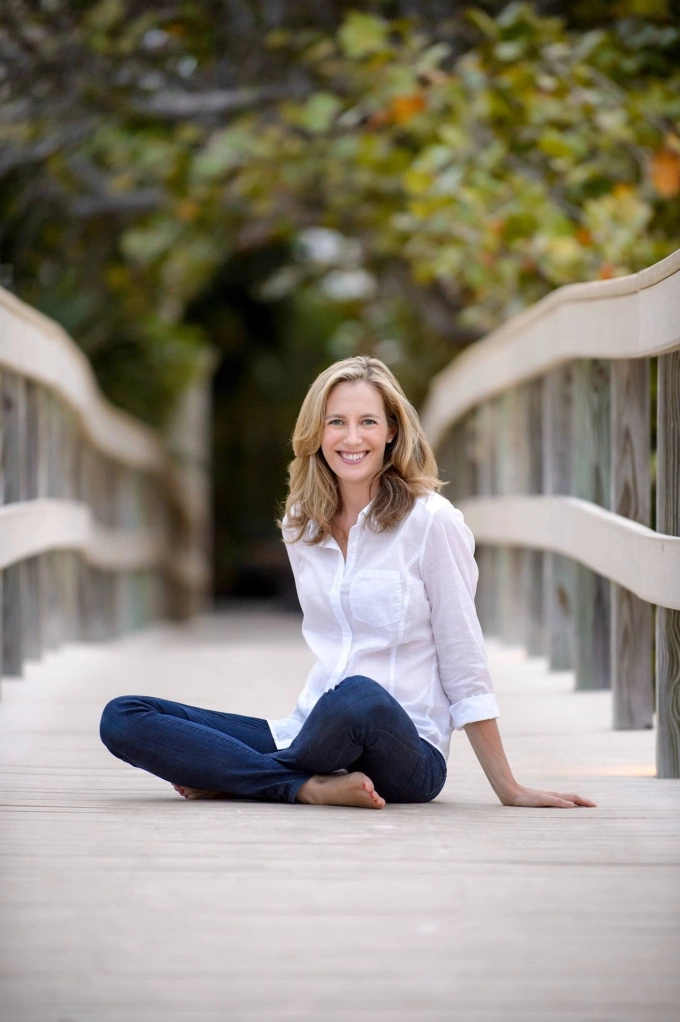 Tác giả Lauren Weisberger. Ảnh: Facebook Lauren Weisberger