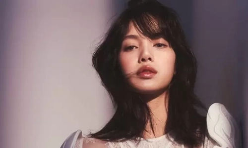 Lisa Blackpink: Tin tức, MV, Hình ảnh, Hậu trường... mới nhất