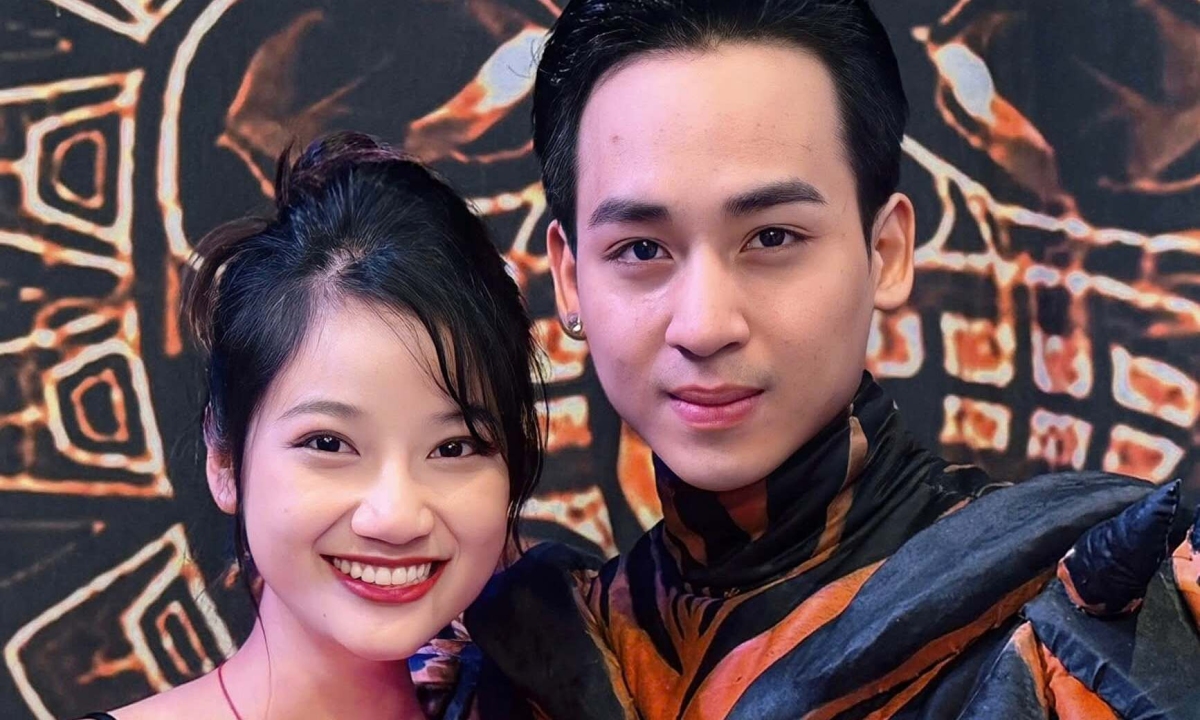 'Hot boy làng xiếc' Phùng Minh Cương: Vợ góp ý tưởng cho tôi thi hát