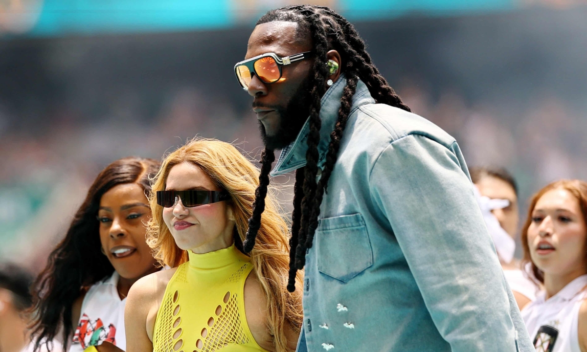 Shakira và loạt nghệ sĩ diễn khai mạc World Cup