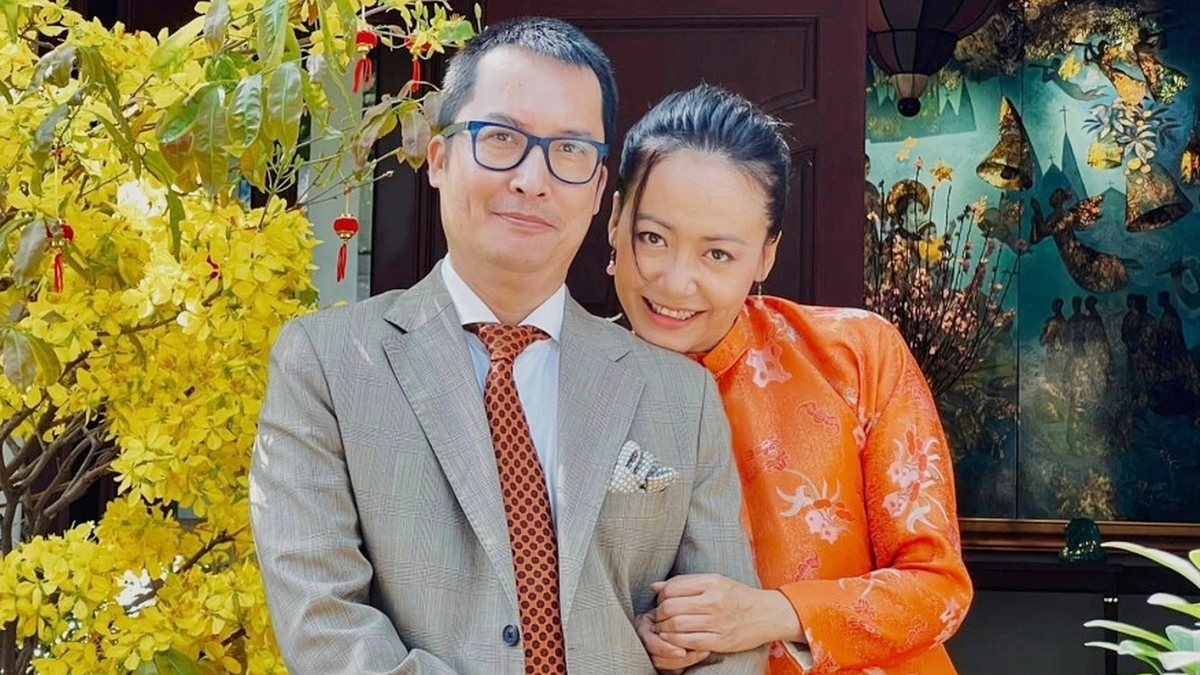Hồng Ánh: '17 năm không có con, vợ chồng tôi vẫn hạnh phúc'