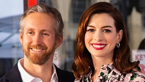 Hôn nhân đồng điệu của 'người đẹp nhất thế giới' Anne Hathaway