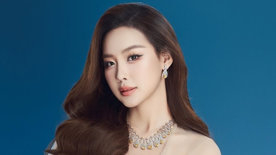 Hoa hậu Bảo Ngọc phản hồi nghi vấn 'sửa thư trúng tuyển thạc sĩ'