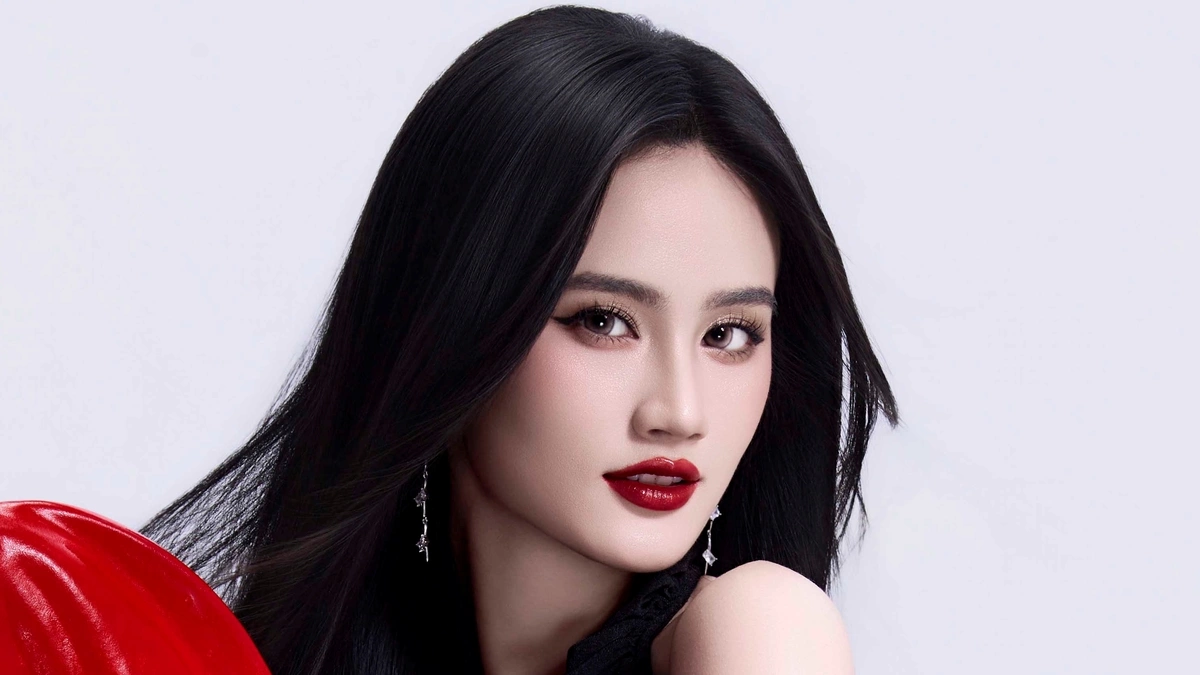 Ý Nhi: Tôi chưa vội lấy chồng