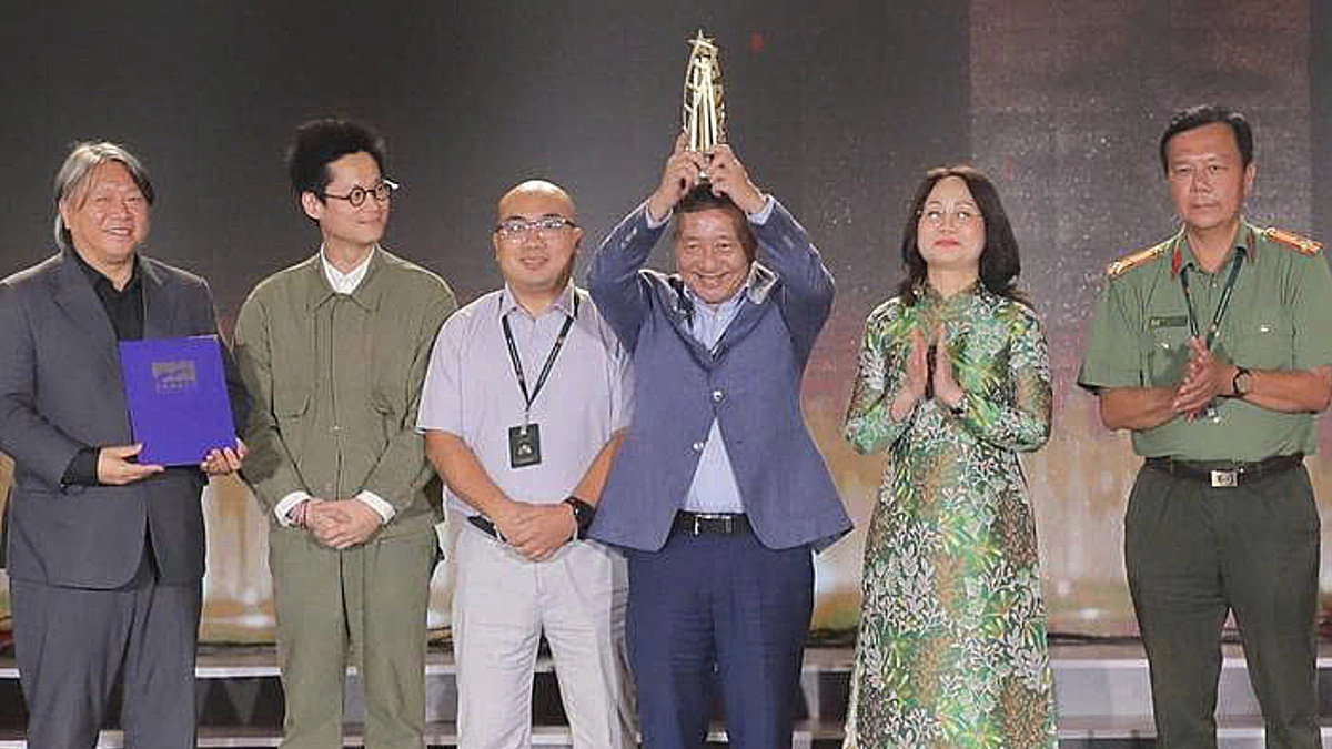 'Tử chiến trên không' là phim Việt hay nhất LHP châu Á Đà Nẵng 2026