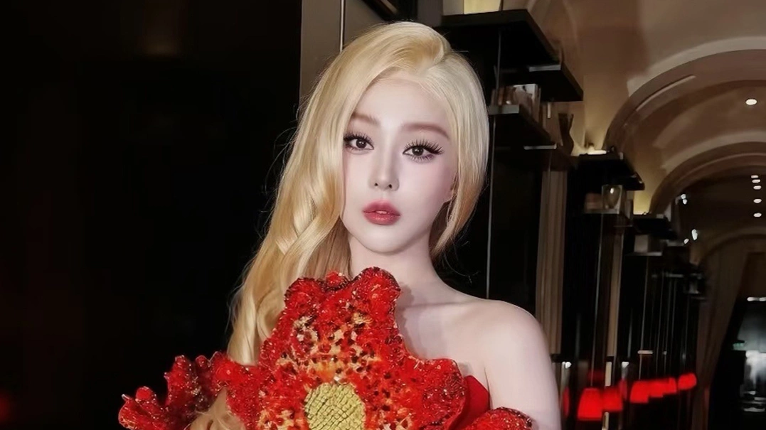 Phạm Băng Băng hóa 'bông hoa kỳ ảo'