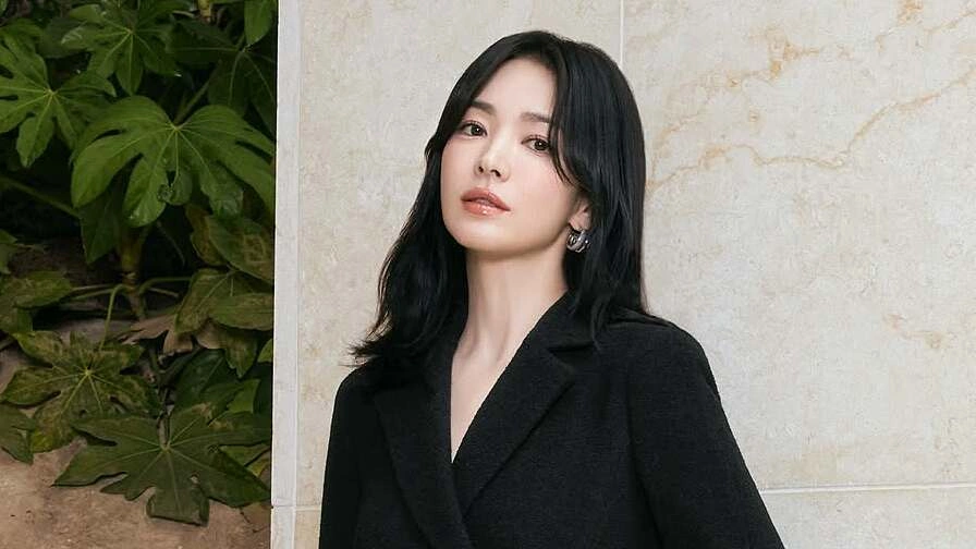 Song Hye Kyo được khen 'nhan sắc vượt thời gian'