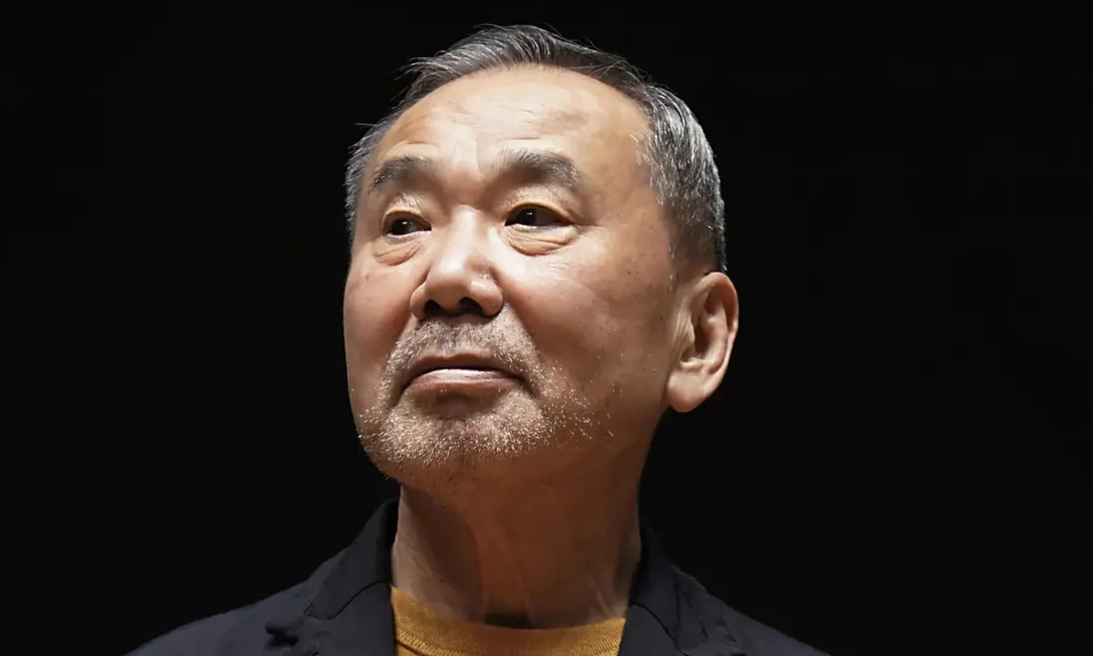 Lý do tác phẩm của Haruki Murakami được săn đón