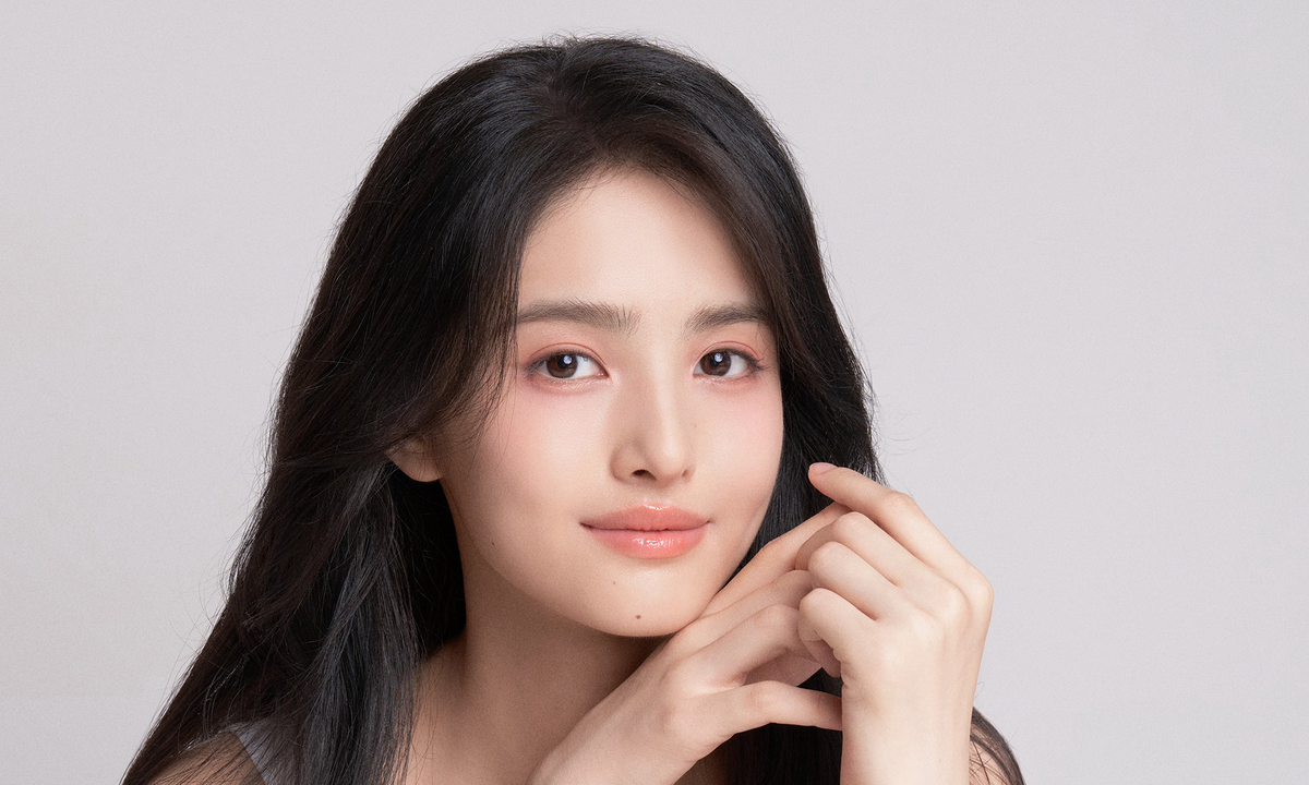 Cô gái 19 tuổi làm nàng thơ mới của Châu Tinh Trì