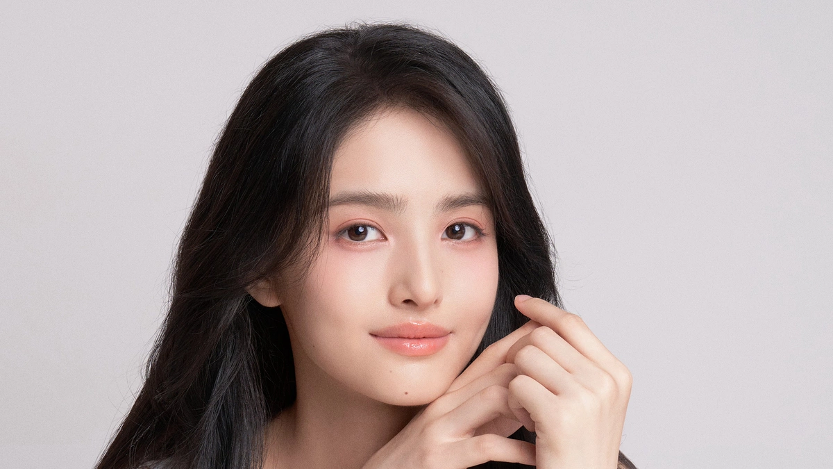 Cô gái 19 tuổi làm nàng thơ mới của Châu Tinh Trì