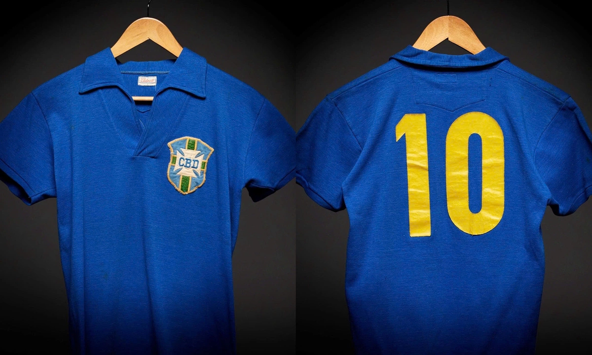 Áo World Cup 1958 của Pele dự kiến giá hơn sáu triệu USD