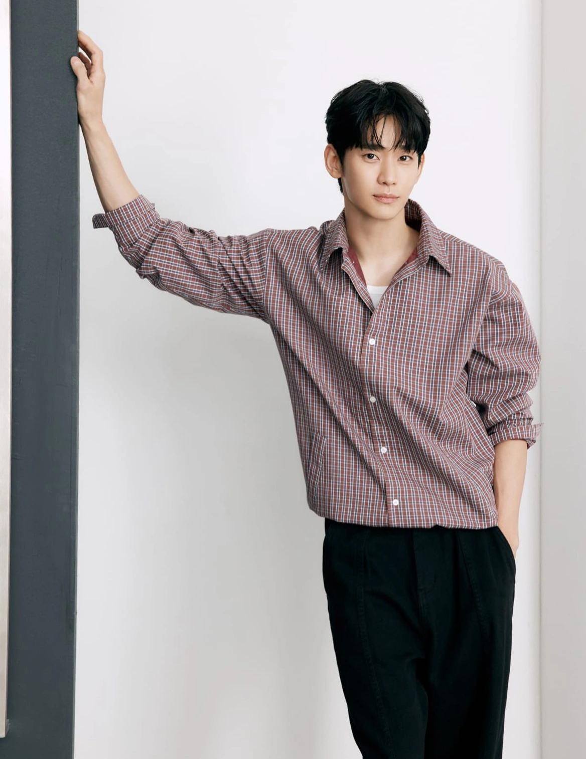 Kim Soo Hyun lộ diện sau scandal - Báo VnExpress Giải trí