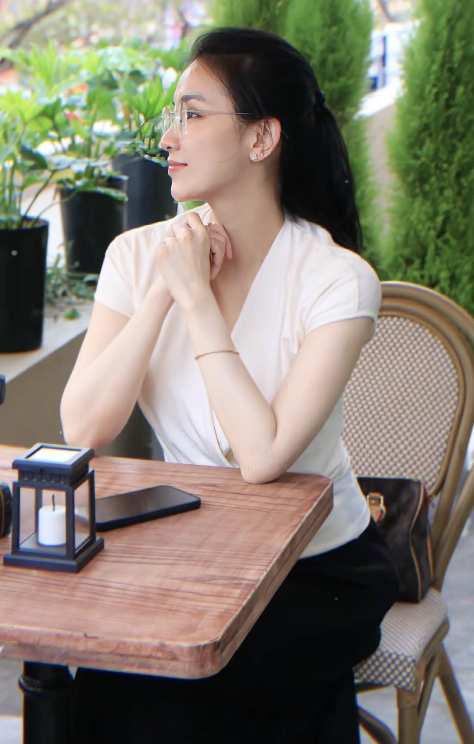 Thời trang đời thường của Hoa hậu Thùy Lâm