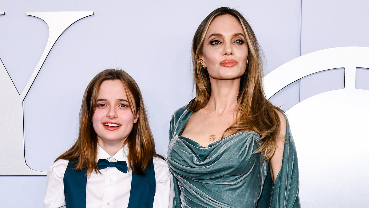 Con gái út của Brad Pitt nộp đơn bỏ họ bố