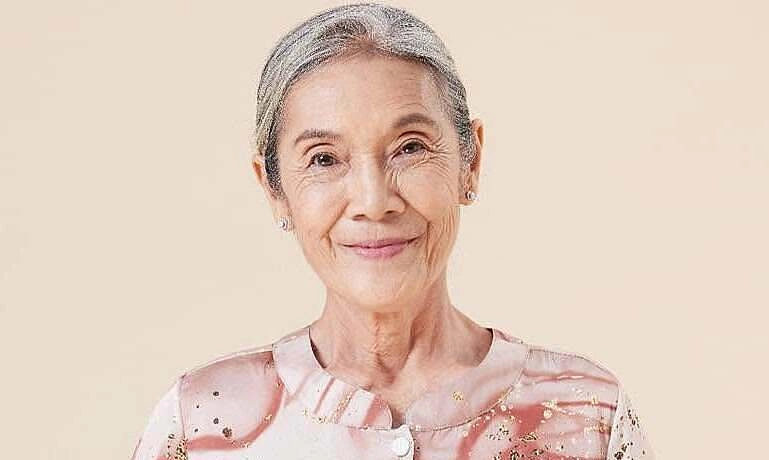 Nghệ sĩ Thanh Hiền miệt mài đóng phim ở tuổi 74