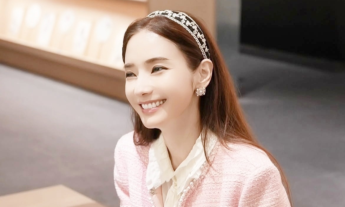 Phong cách ăn gian tuổi của 'Búp bê xứ Hàn'