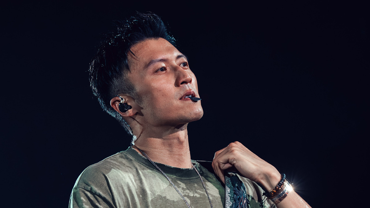 Tạ Đình Phong chuẩn bị liveshow