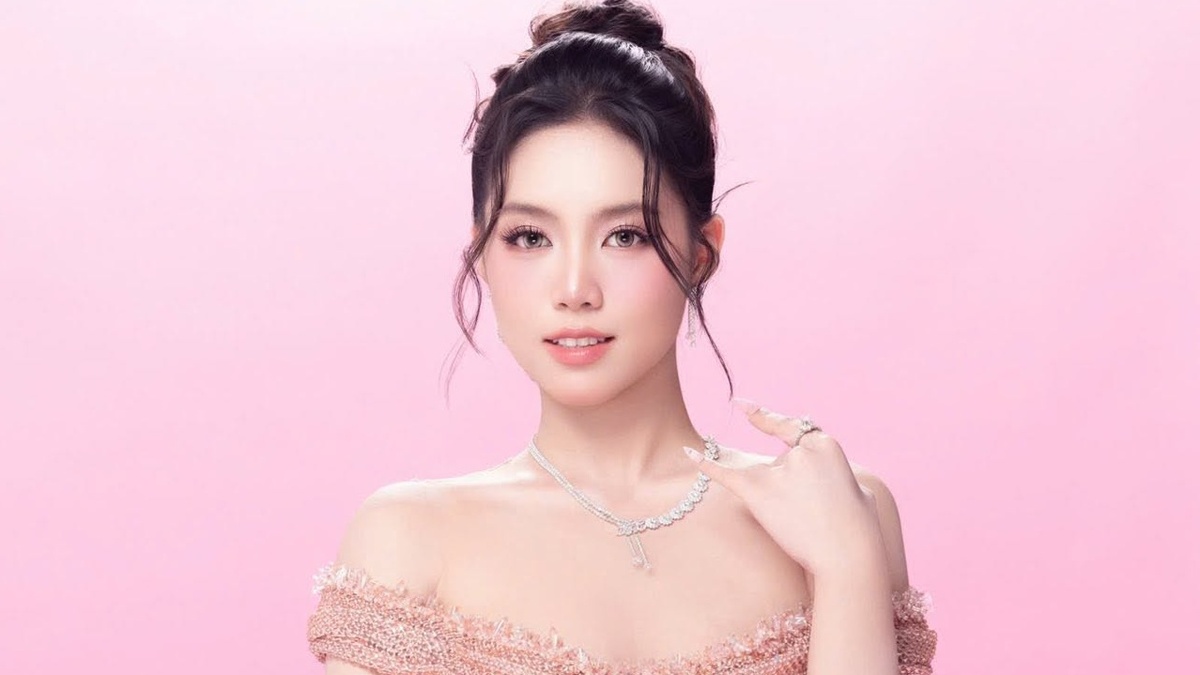 Tuổi 22 của Á hậu Châu Anh