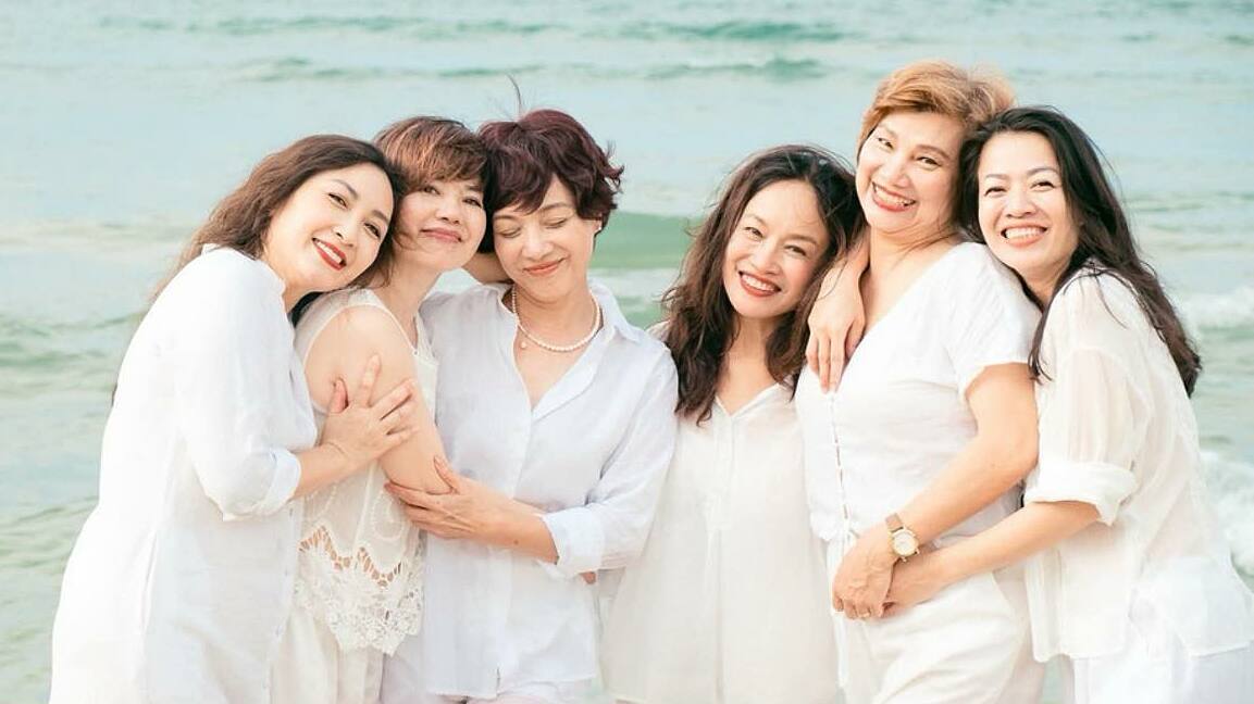 Tình bạn tuổi trung niên của sáu nghệ sĩ Nhà hát Tuổi trẻ