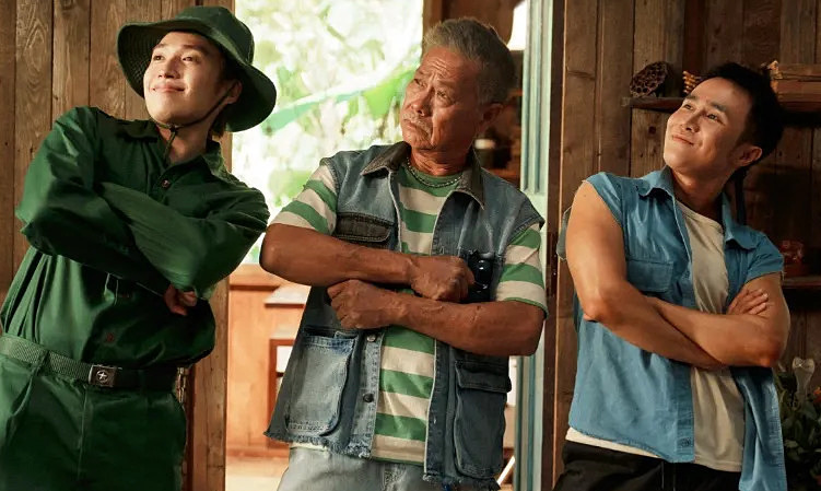 'Nghỉ hè sợ nghỉ hưu' cùng loạt phim ra rạp tháng 8