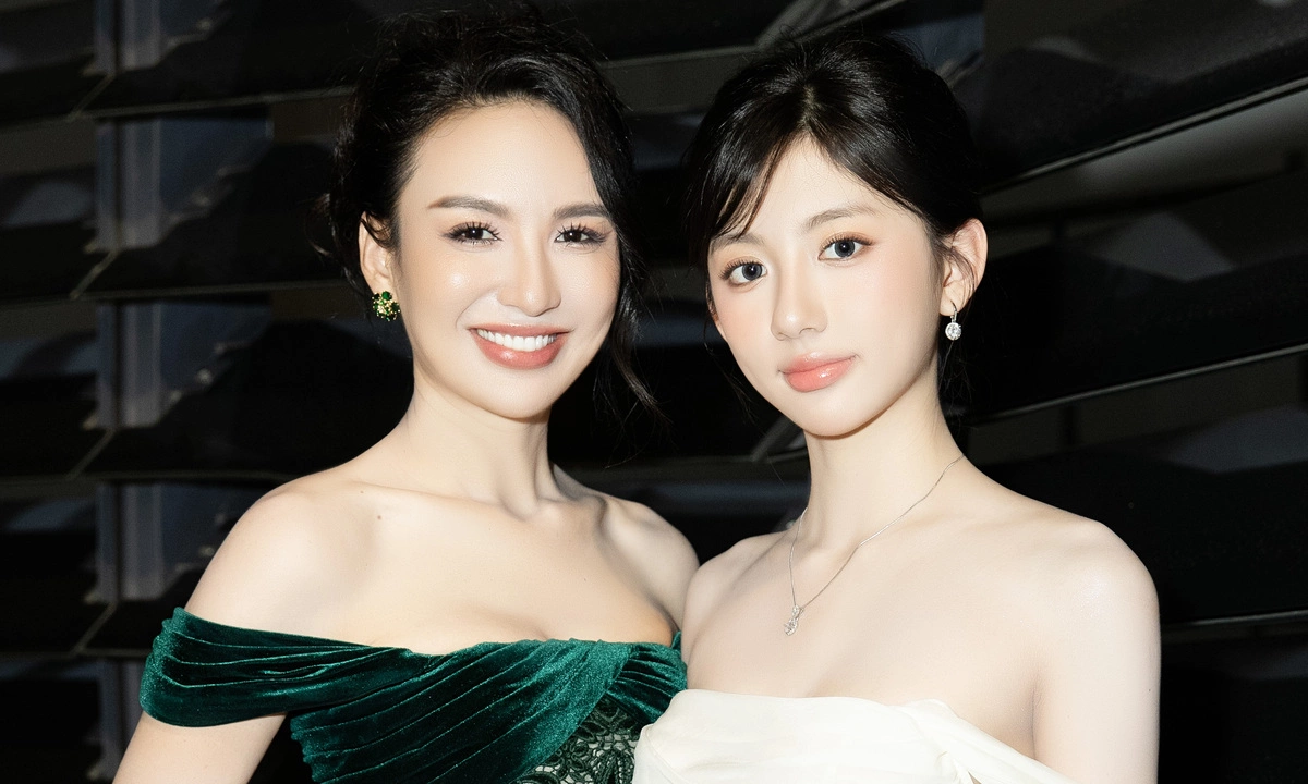 Tuổi trăng rằm của con gái Ngọc Diễm