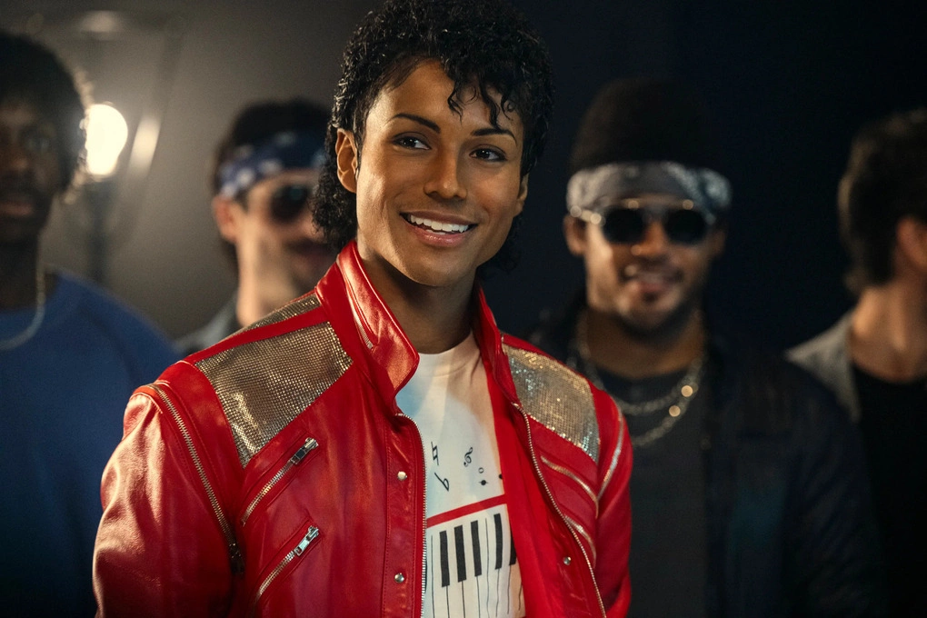 Jaafar Jackson trong vai chính phim Michael. Ảnh: Lionsgate