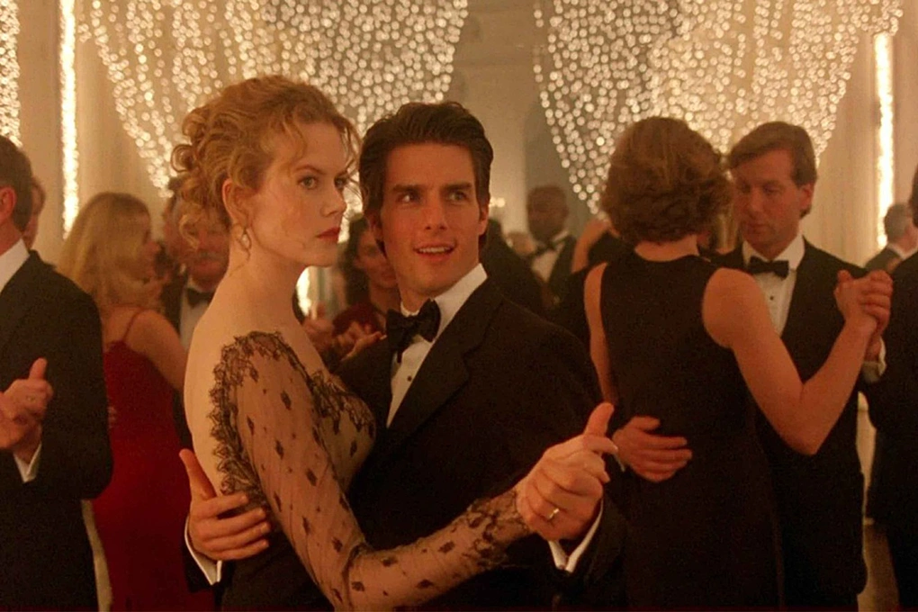 Nicole Kidman và Tom Cruise trong phim Eyes Wide Shut (1999). Ảnh: Warner Bros