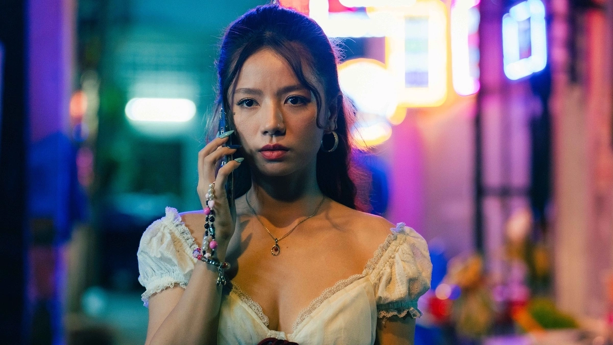 Dàn diễn viên hai thế hệ đóng phim của Khương Ngọc