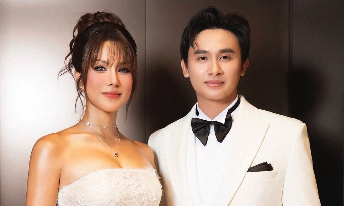 Phong cách bạn trai Diệp Lâm Anh