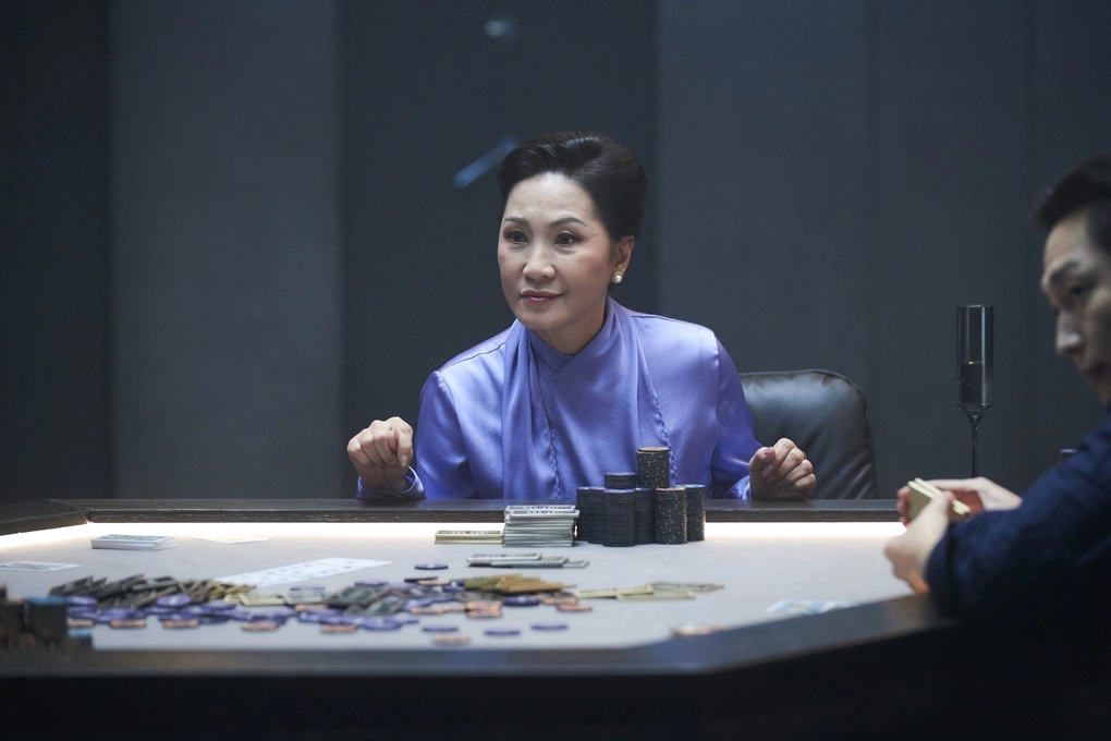 Tạo hình của diễn viên Hồng Đào trong phim Tazza: The Song of Beelzebub. Ảnh: CJ ENM
