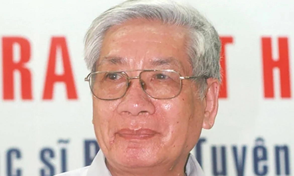 Tác giả lời bài hát 'Trái Đất này là của chúng mình' qua đời