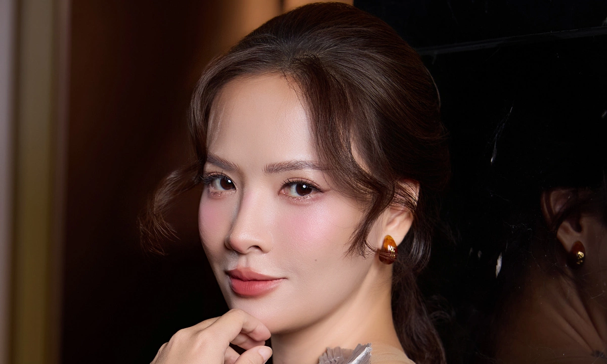 Sắc vóc diễn viên Đan Lê
