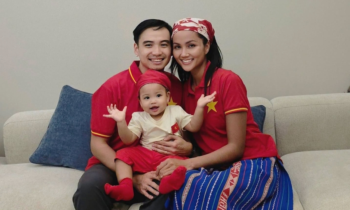 Thời trang kỳ nghỉ của sao Việt